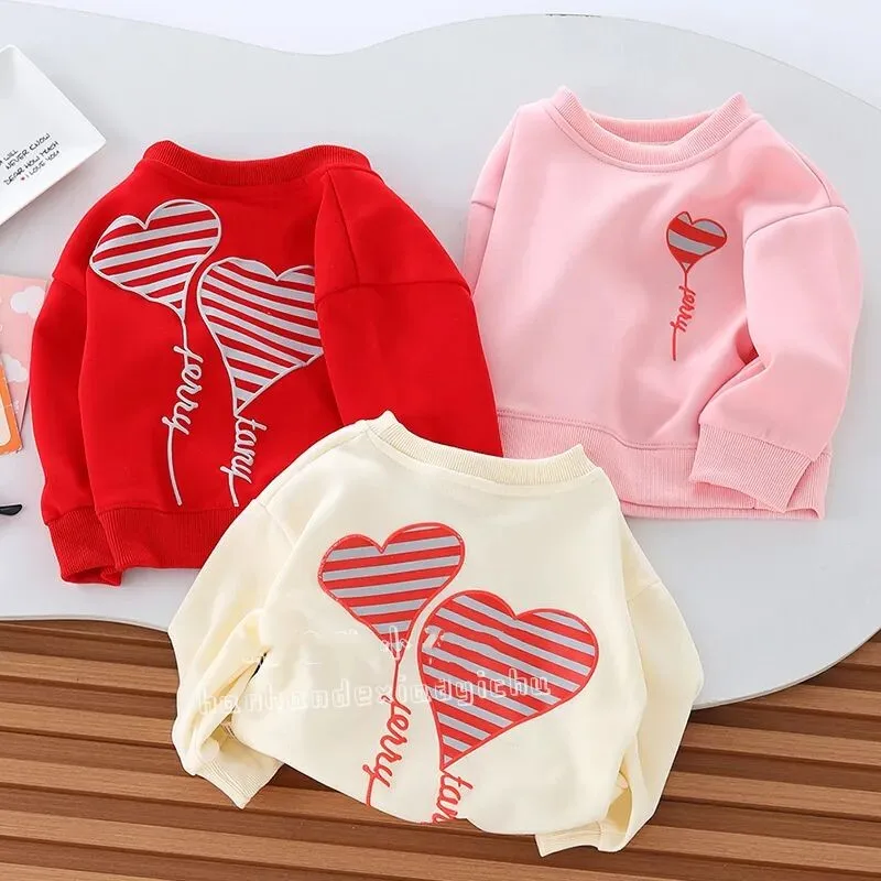 Girls' hoodie 2024 new spring and autumn children's top loose Korean version cartoon love print baby outer wear