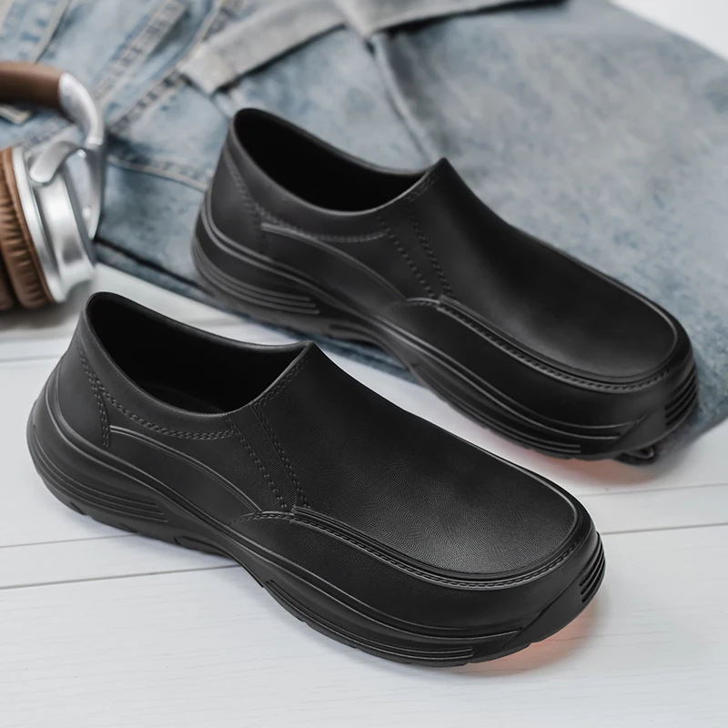 Four Seasons Chef shoes men's non-slip waterproof oil-proof safety shoes breathable canteen special work shoes men's rain boots