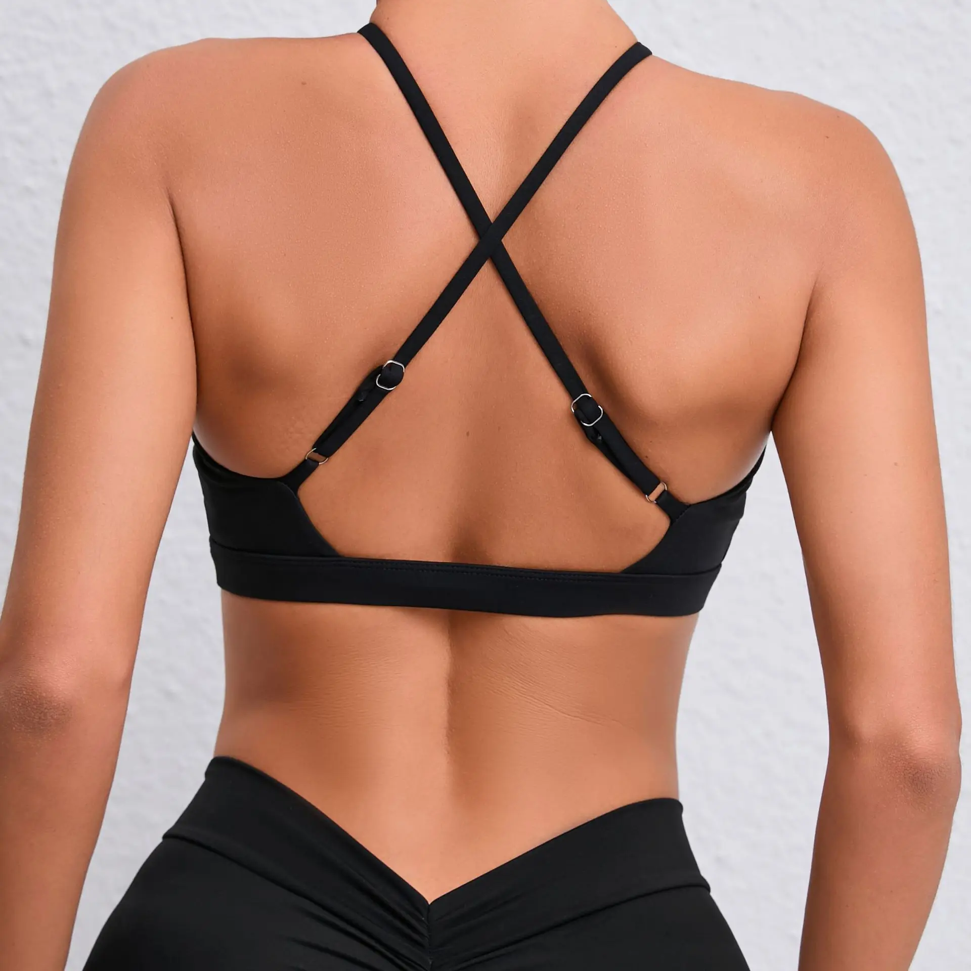 Thumbnail 2 - #3 Trending Sports Bras Right Now