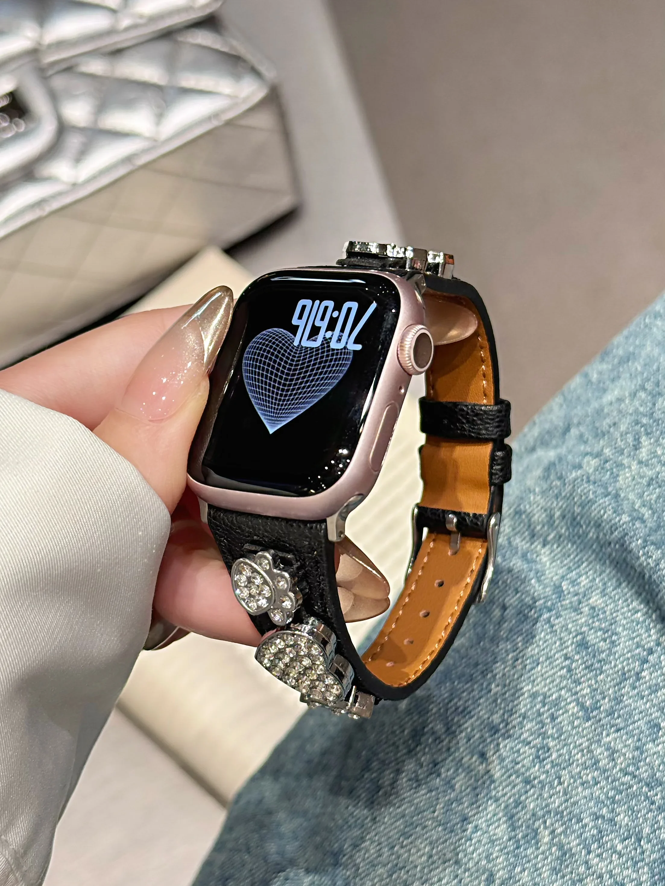 Nice Leather loop For Apple Watch band women 10/9/8/7/6/5/4/3/2/1 SE 38mm 40mm 41mm 42mm 44mm 45mm 46mm 49mm Strap