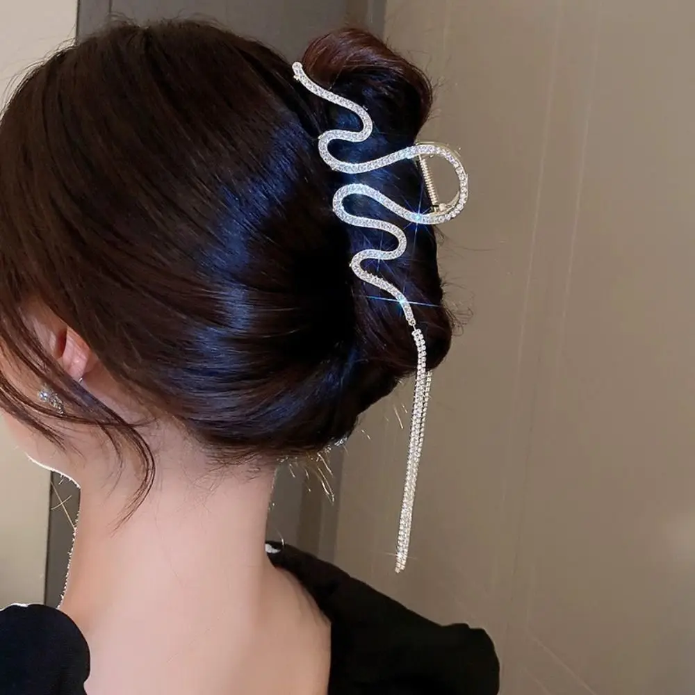 

New Crystal Tassel Shark Clip Snake Shape Hair Accessories Hairpin Headwear Elegant Grab Clip Women