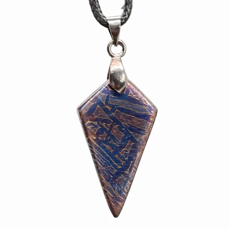 Muonionalusta Meteorite Pendant High Temperature Colored Rhombus Shape Natural Iron Meteorite Necklace Collectible Gift LK548