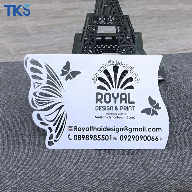 

Высококачественный внешний вид, устойчивая к коррозии, роскошная брендовая визитная карточка с лазерной резкой, черная матовая металлическая визитная карточка