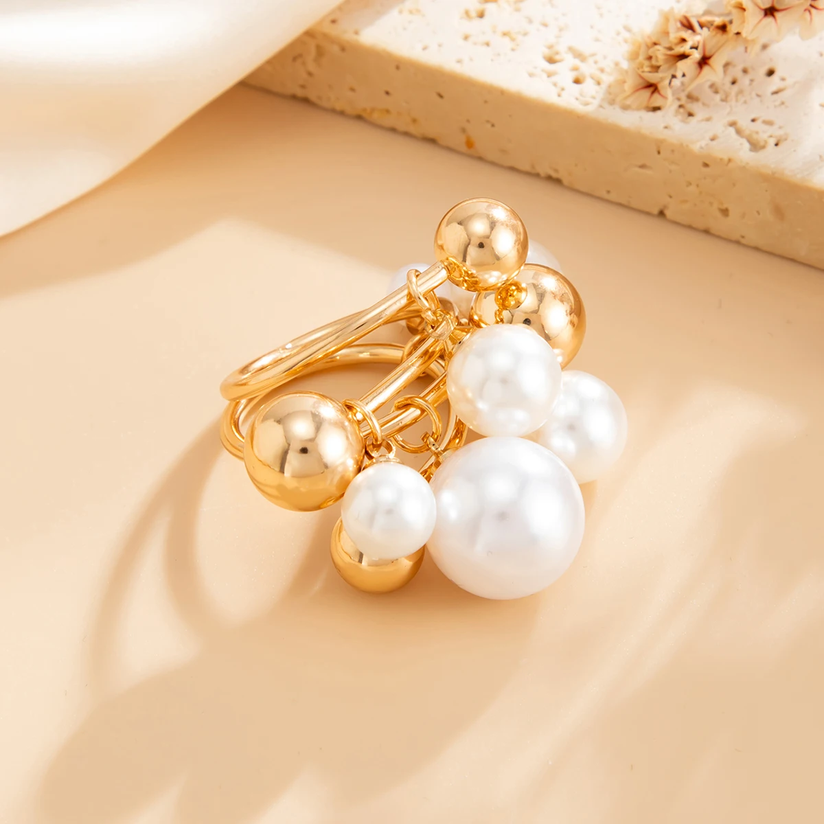 

SHIXIN Elegant Retro Imitation Pearl Ring for Women Personalized Irregular Geometric Knuckle Ring Fashion Jewelry Accessories