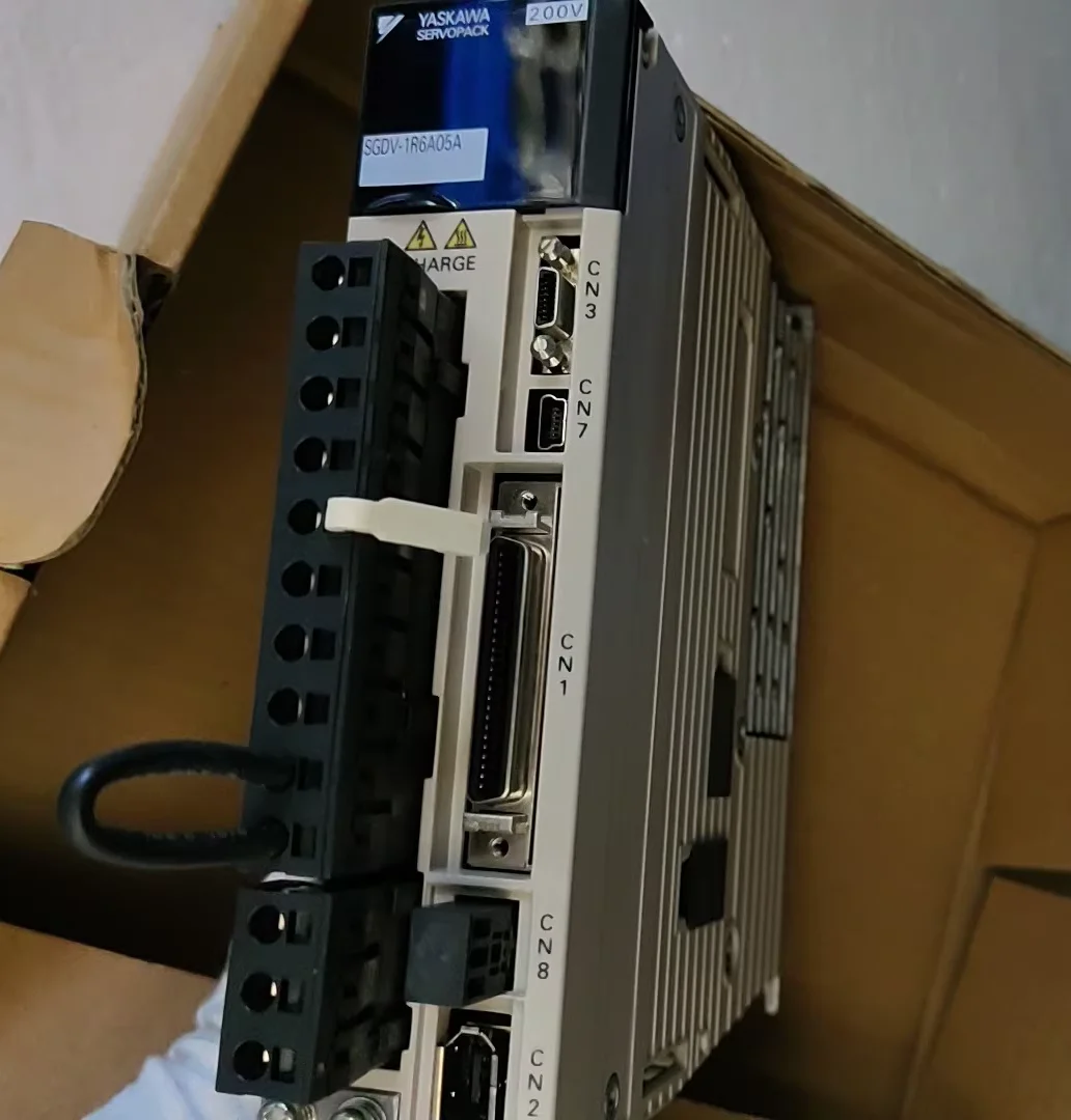 

SGDV-1R6A05A Brand New Servo Drive Original Genuine，Fast Shipping，SGDV 1R6A05A
