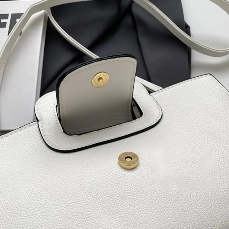 

Classical Crossbody Bag PU Shoulder Bag for Effortless Styles Easy Organization 20CA