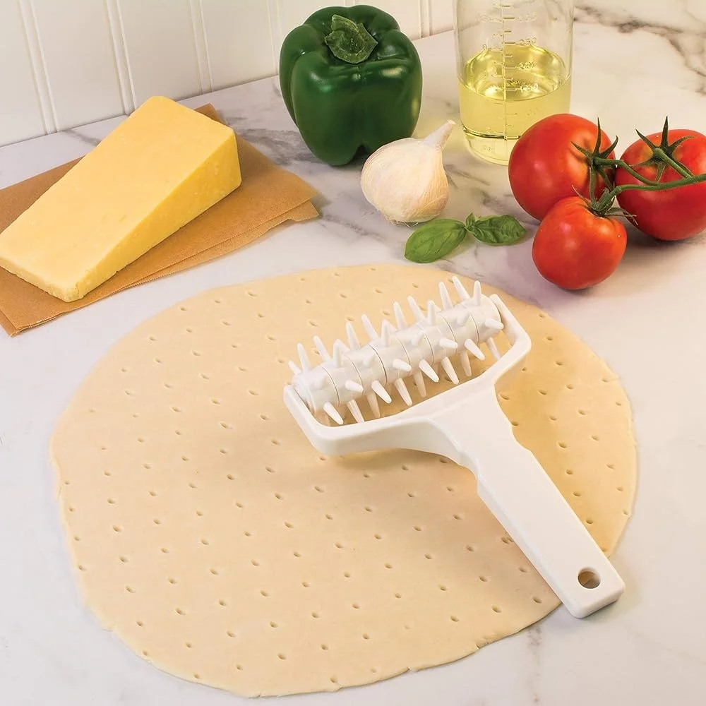 أداة مطبخ من Dough Docker Even Pizza Crust خالية من مادة BPA مع 48 مسامير لإعداد العجين السريع وسهل التنظيف #6