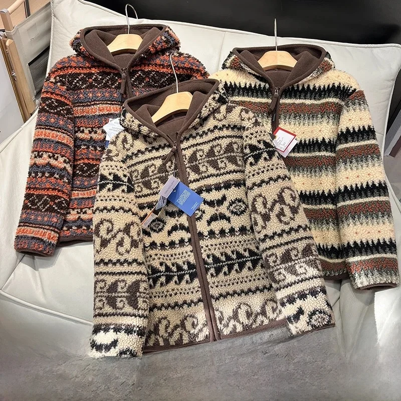 

Thiened Fce Hooded Jaet Outdoor Windproof Winter New Retro Floral Embroidery Lamb Fur Coat for Men And Women