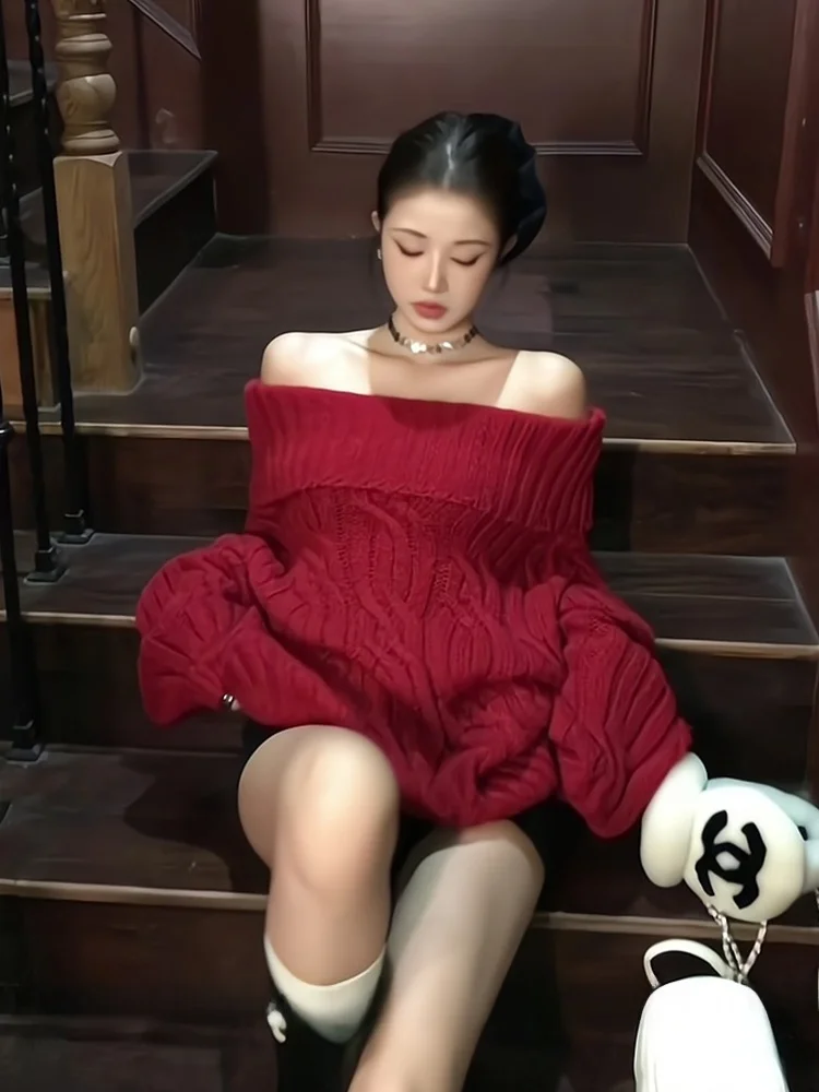 

Red Festive Loose Fit Thickened Oversize One Shoulder Knitted Sweater Women's Autumn Fashion Comfortable Casual High End Feeling
