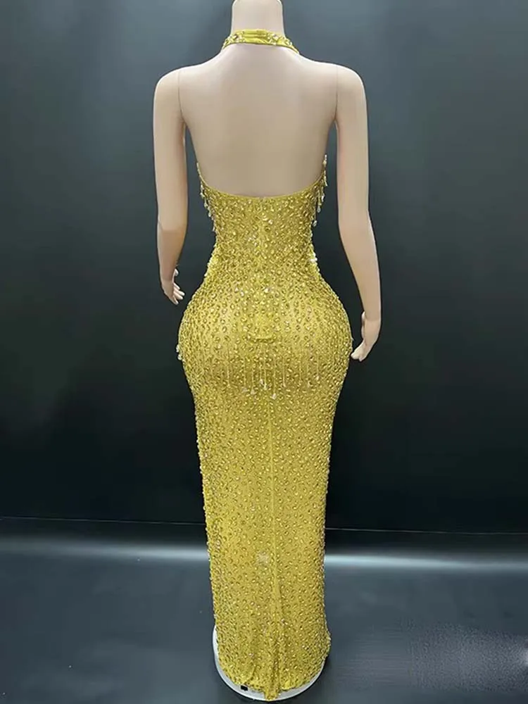 Hoge kwaliteit hot stamping en heldere diamanten hanger sexy hangende nek blote rug jurk 2025, nieuwe mode aangepaste dameskleding