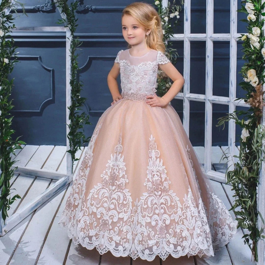 robe-de-demoiselle-d'honneur-personnalisee-pour-mariage-et-anniversaire-blanche-avec-appliques-florales-manches-courtes-pour-bal-de-promo-concours-de-beaute-et-premiere-communion