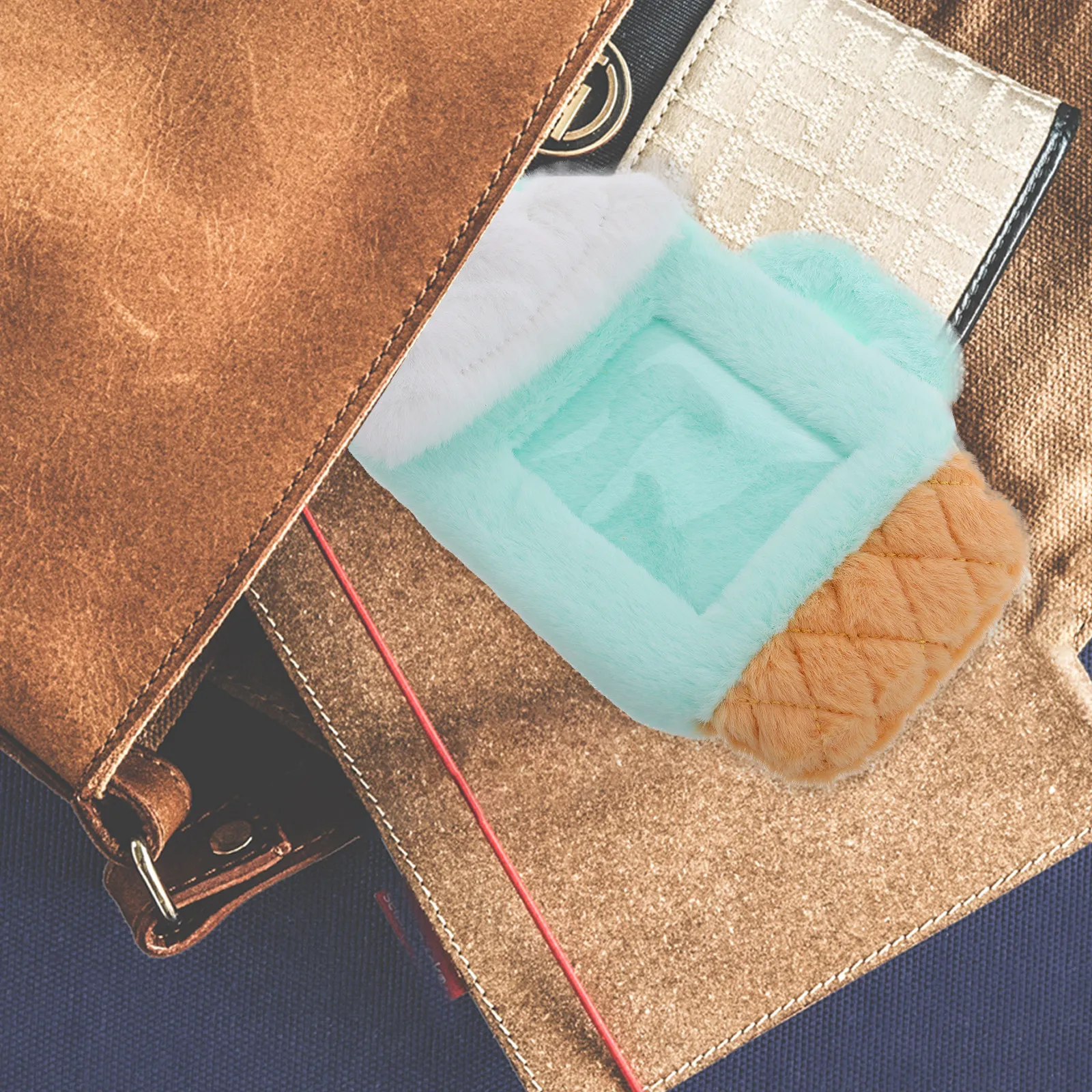 

Милый мультяшный держатель для карт из мягкого материала, многофункциональный органайзер для хранения, защитный чехол для удостоверений личности для школы, офиса, путешествий, декора