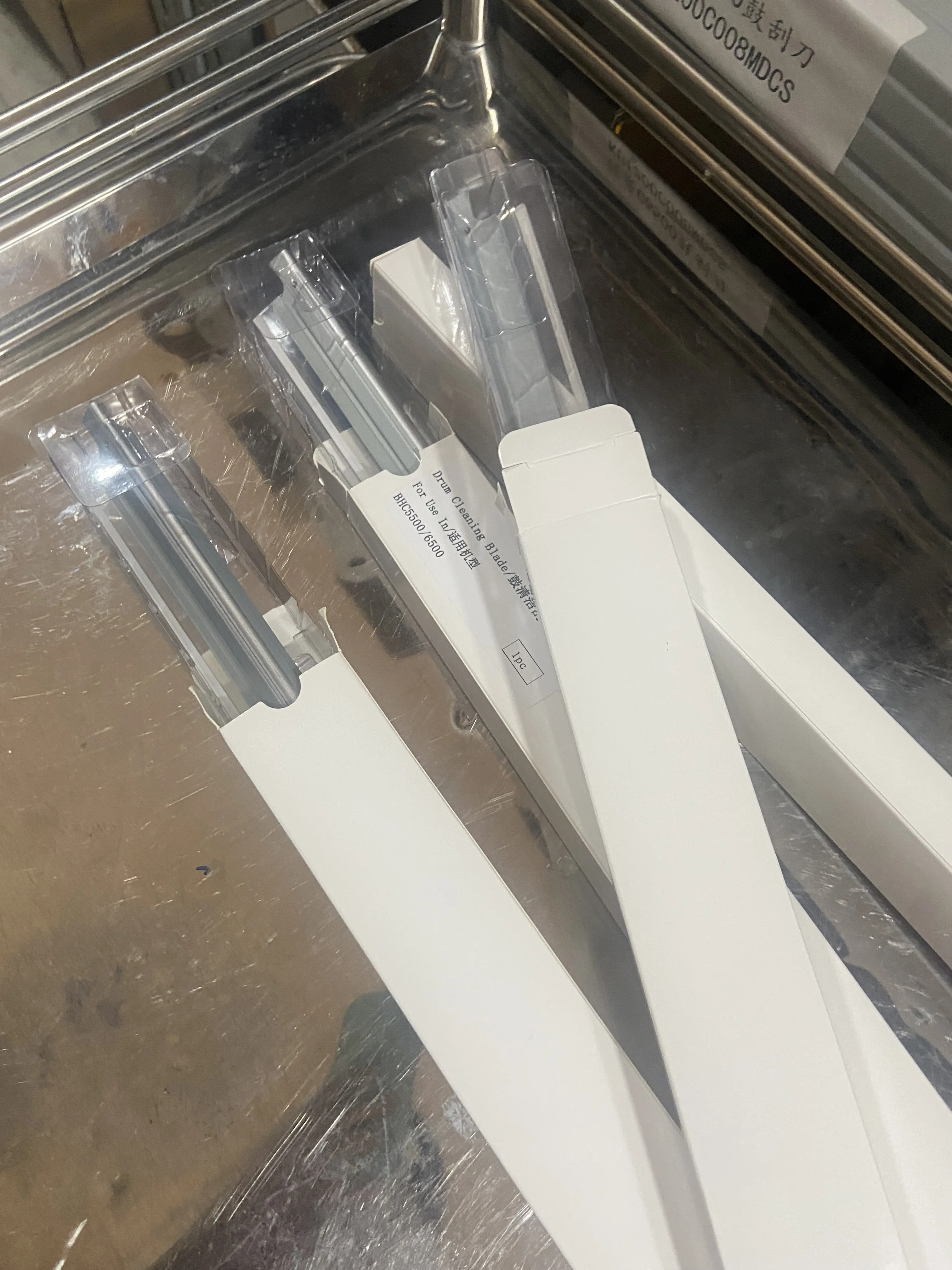 

2 шт. A03U330300 лезвие для чистки барабана для Konica Minolta bizhub Pro C5500 C6500 C500 C5501 C6501 C6000 C7000 C8050 лезвие стеклоочистителя