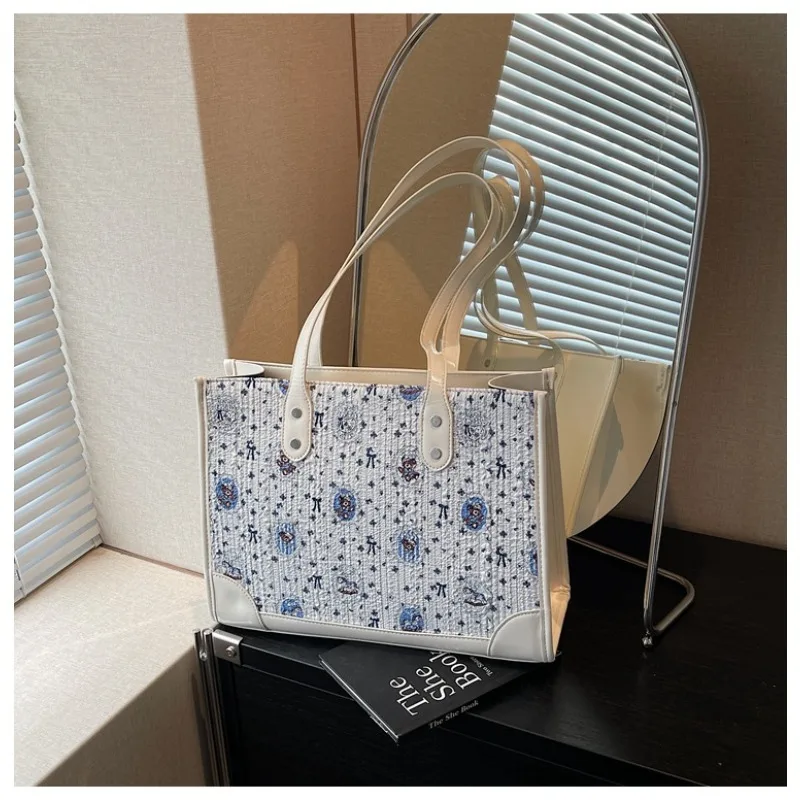 

2025 Trendy Printed Tote Bag for Women, Large Capacity Shoulder Bag, Fashion Handbag, Durable Work Purse, Commute Essentials