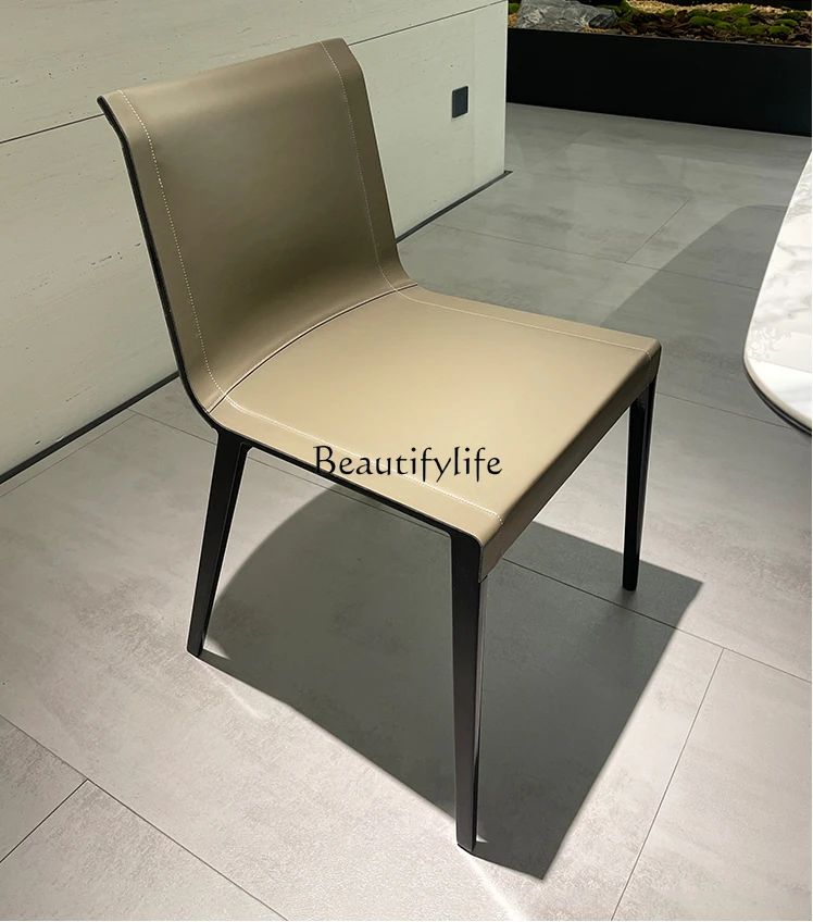 

High-End Modern Simple and Light Luxury Saddle Leather Italian Minimalist Leather Dining Chair with Backrest