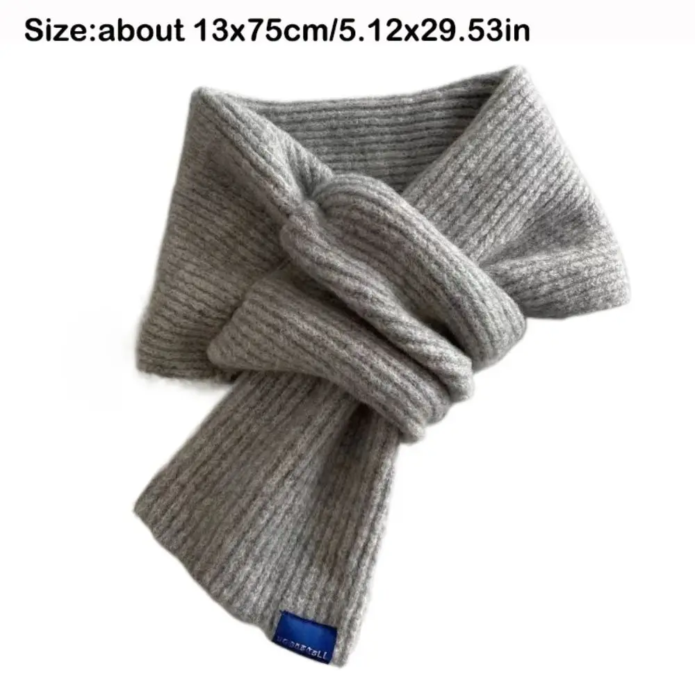 ผ้าพันคอไหมพรมถักสีพื้นแบบหนาสำหรับฤดูหนาว ผ้าพันคอสั้นสำหรับผู้หญิง