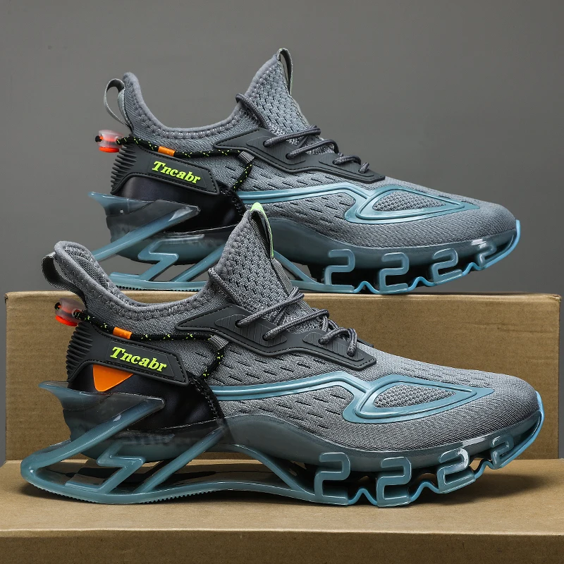 

Modern Classic: Men's Lightweight Walking Sneakers with Enhanced Flexibility