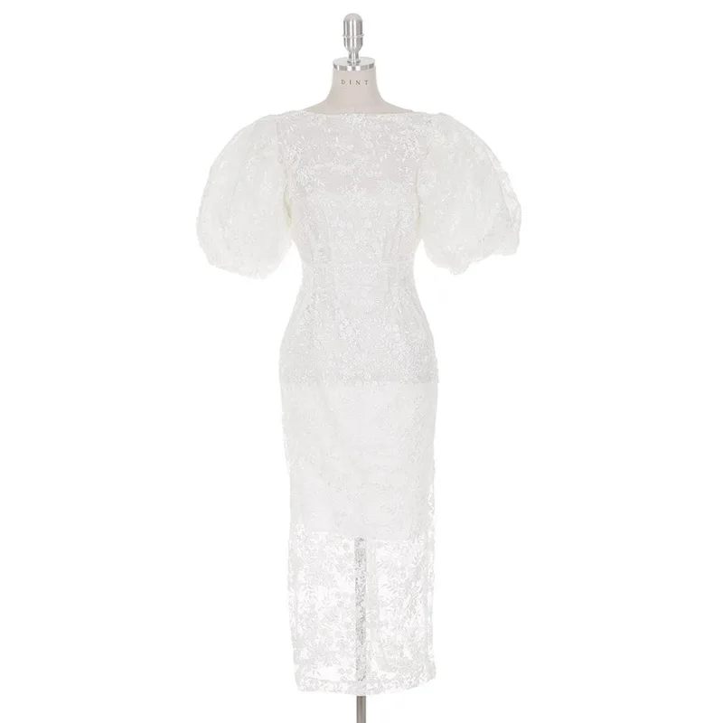 Elegant Laceตาข่ายSheerสีขาวชุดยาวผู้หญิงเซ็กซี่ดอกไม้Bodycon Hollow Out Lady Club PartyแขนฟองชุดC193