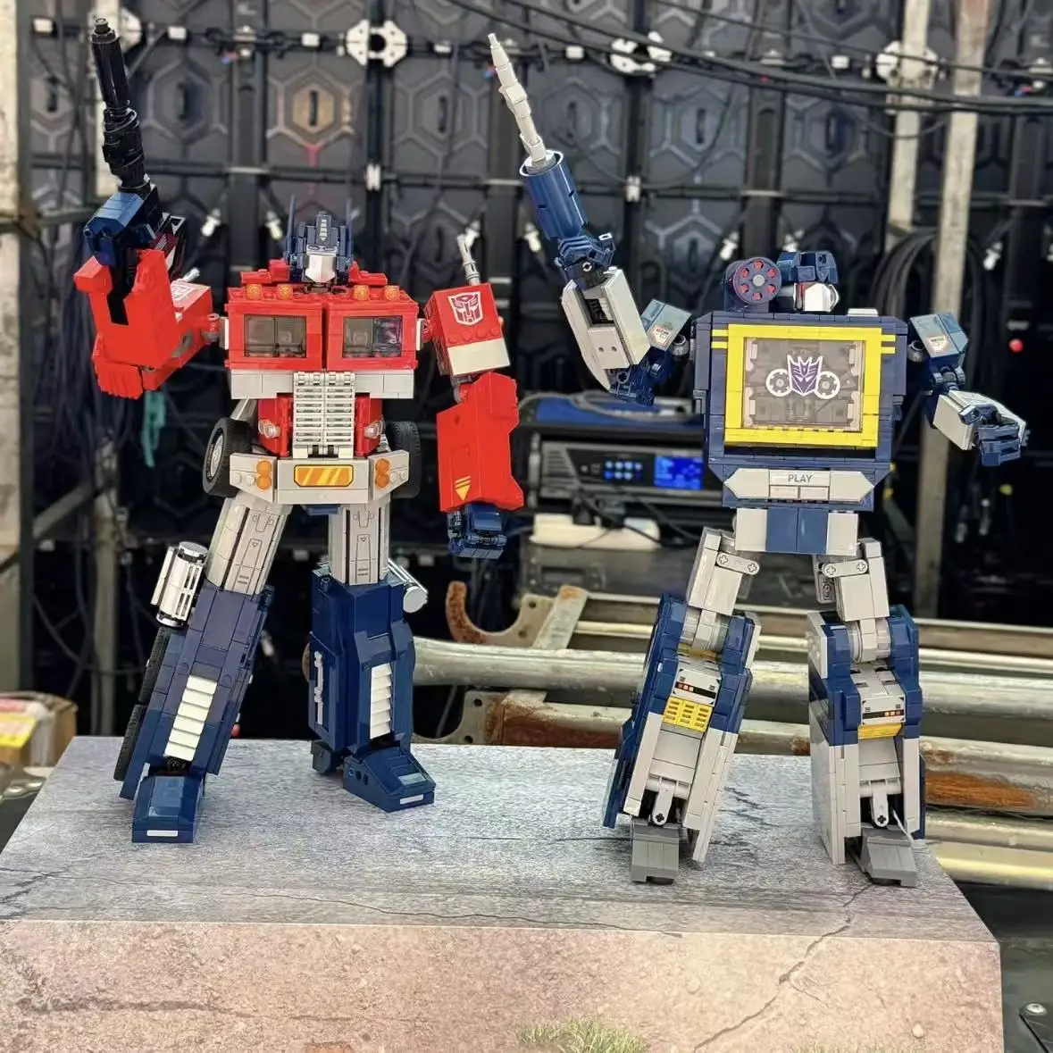 جديد الحرب روبوت سيارة أوبتيموس برايم شاحنة أوتوبوت اللبنات تجميع سلاح بندقية الطوب لعبة عيد الميلاد هدية عيد ميلاد للطفل الصبي #4