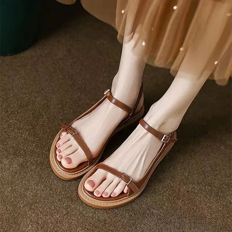 Sommer Retro römische Sandalen Frauen einfache Art offene Zehen flache Sandalen Mode Schnalle niedrigen Absatz bequeme Kleider schuhe für Frauen