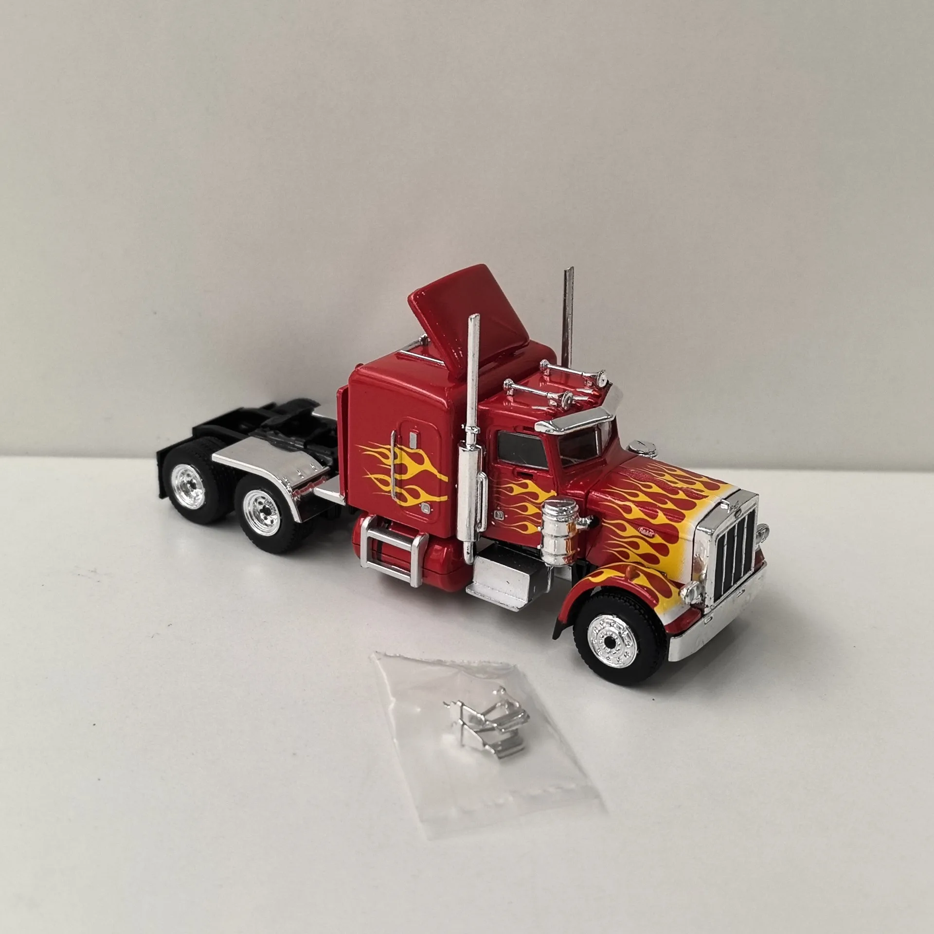 Diecast BREKINA HO 1/87 Scale PETERBILT 359 Plastic Material Car Model Collectible Toy Gift Souvenir Display Ornament