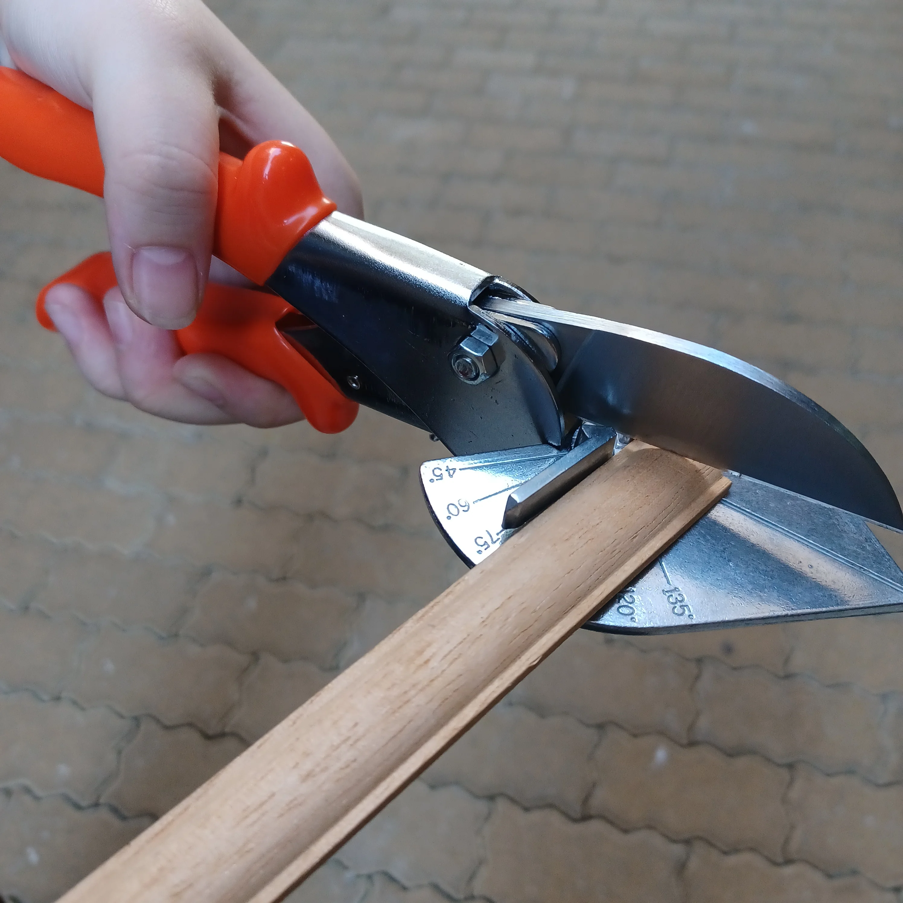 Industrial Grade Steel Adjustable Angle Scissor Metric Measurement for Cutting Branches Plastic Tubes-OEM Customizable