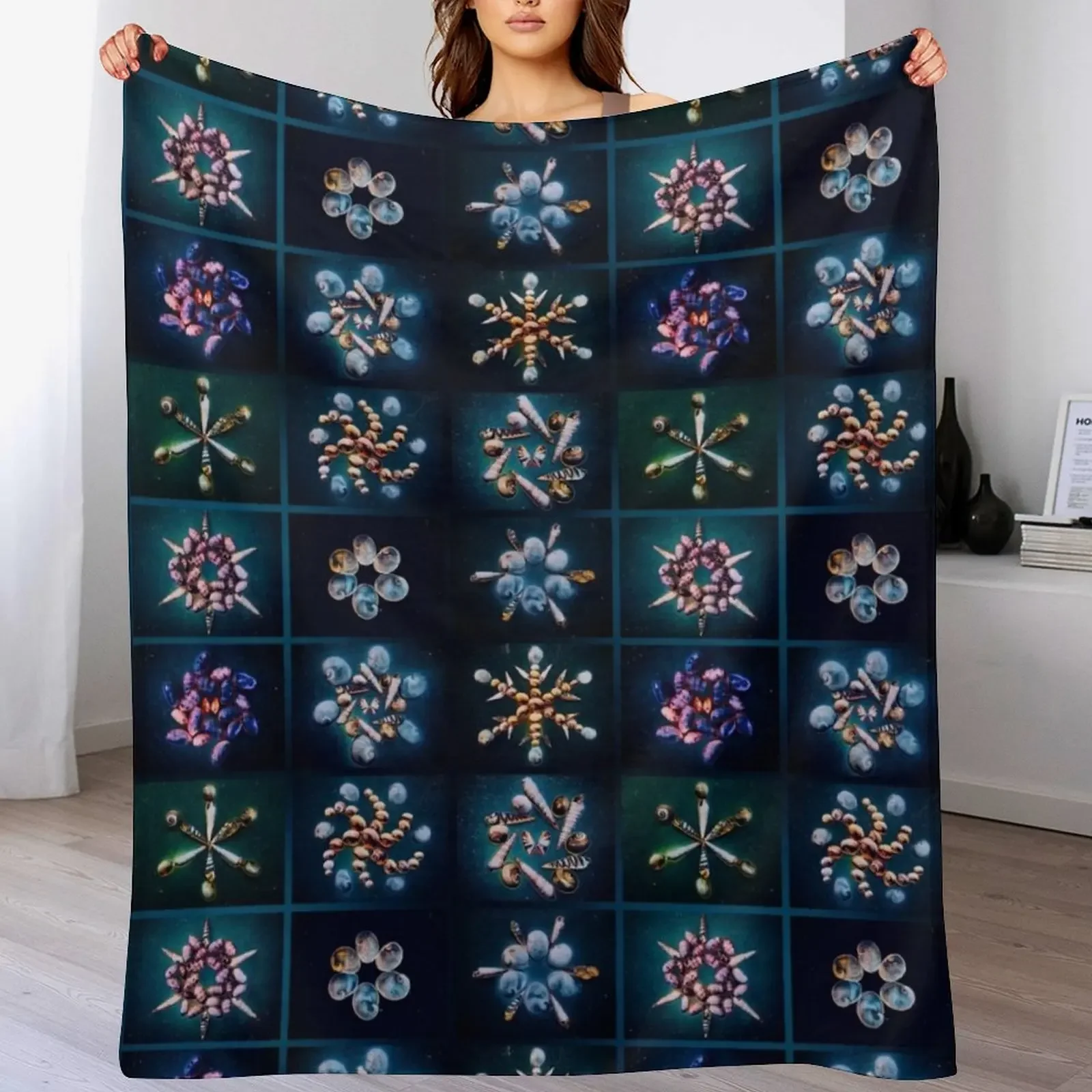 

Seashell Blizzard Throw Blanket Lightweight Cozy Blanket for Bed Sofa