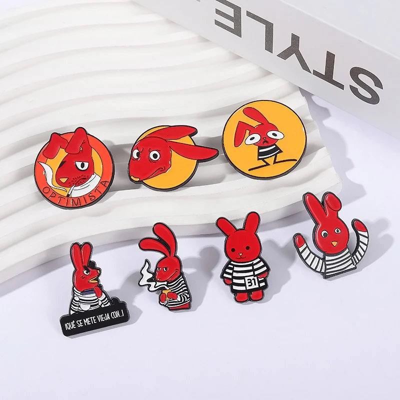 Rote Hasen-Emaille-Anstecker, niedliche Anime-Hasen-Cartoon-Dekorationsbroschen, Reversnadeln, Rucksack-Accessoires, Schmuck, Geschenk für Fans und Freunde