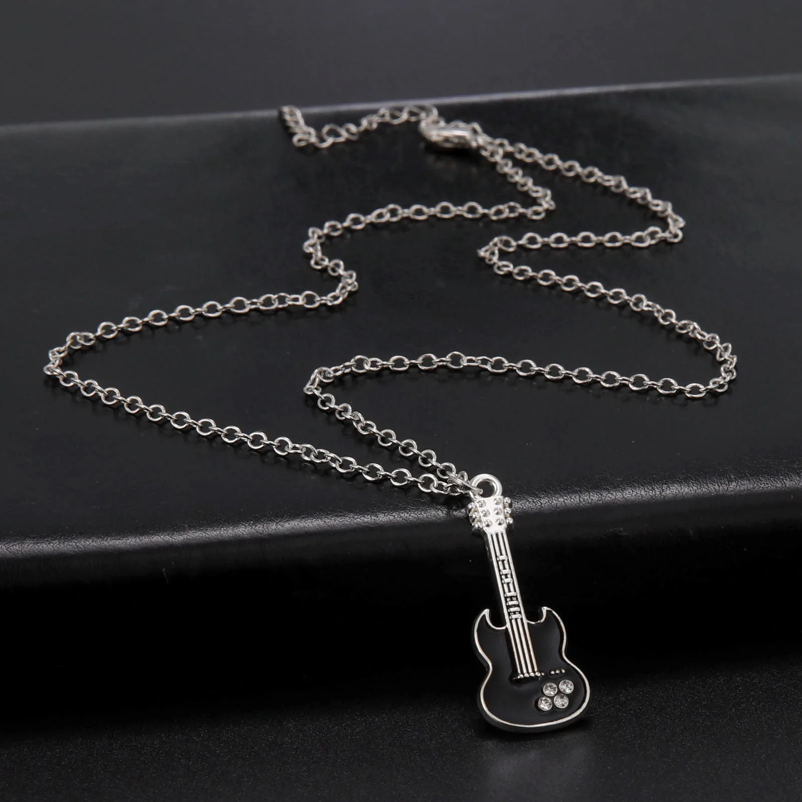 HIPEE Fashion Violin Stainless Steel Necklace Musical Jewelry Gift For Women Men Girl Boys Violin Pendant Necklace Hip Hop Style