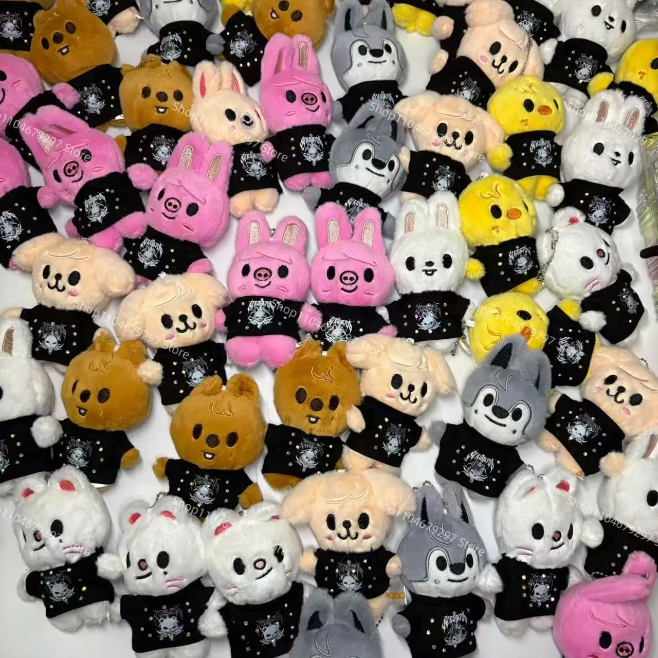 พวงกุญแจวง Stray Kids ทัวร์คอนเสิร์ต K-pop พร้อมตุ๊กตาสัตว์ขนนุ่มลายเสื้อยืด Diamond Evil ของขวัญสำหรับเด็กและผู้ใหญ่