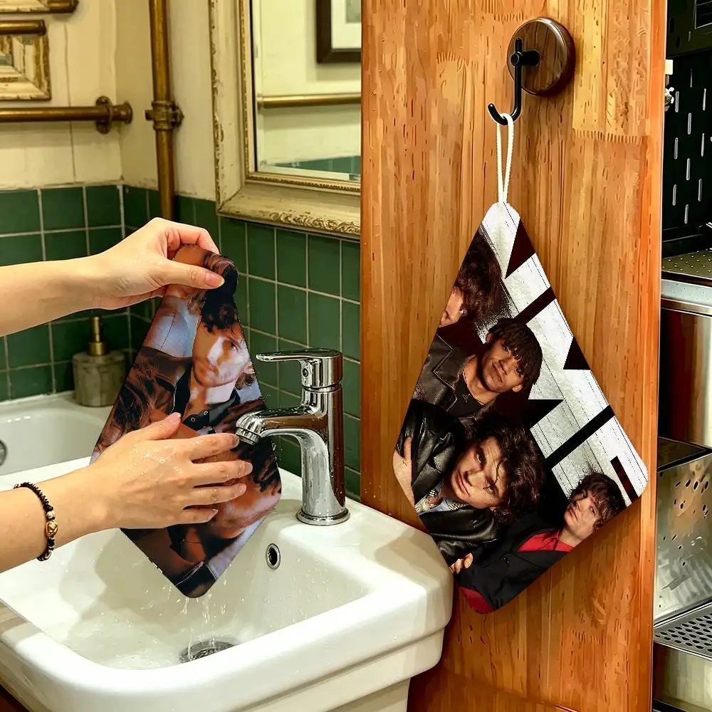 Irish Rock Band I-Inhaler Multi-scene Polyester Cotton Towel, Hanging Hand Wiping Cloth for Kitchen Bathroom Hotel