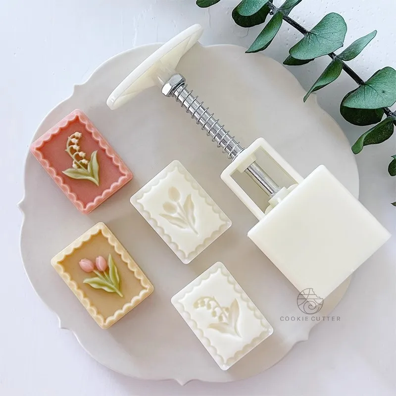 2Pcs/Set 30g Square Shape Mid-Autumn Mooncake Mold Lily Pattern Cookie Frame Cutter Pastry Dessert Mung Bean Cake Baking Tools