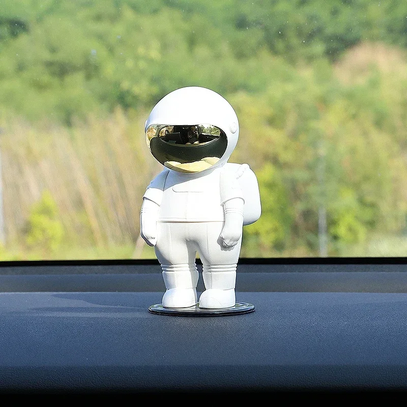 

Креативная простая модель космонавта, автомобильный орнамент космонавта, автомобильная кукла, декоративные игрушки