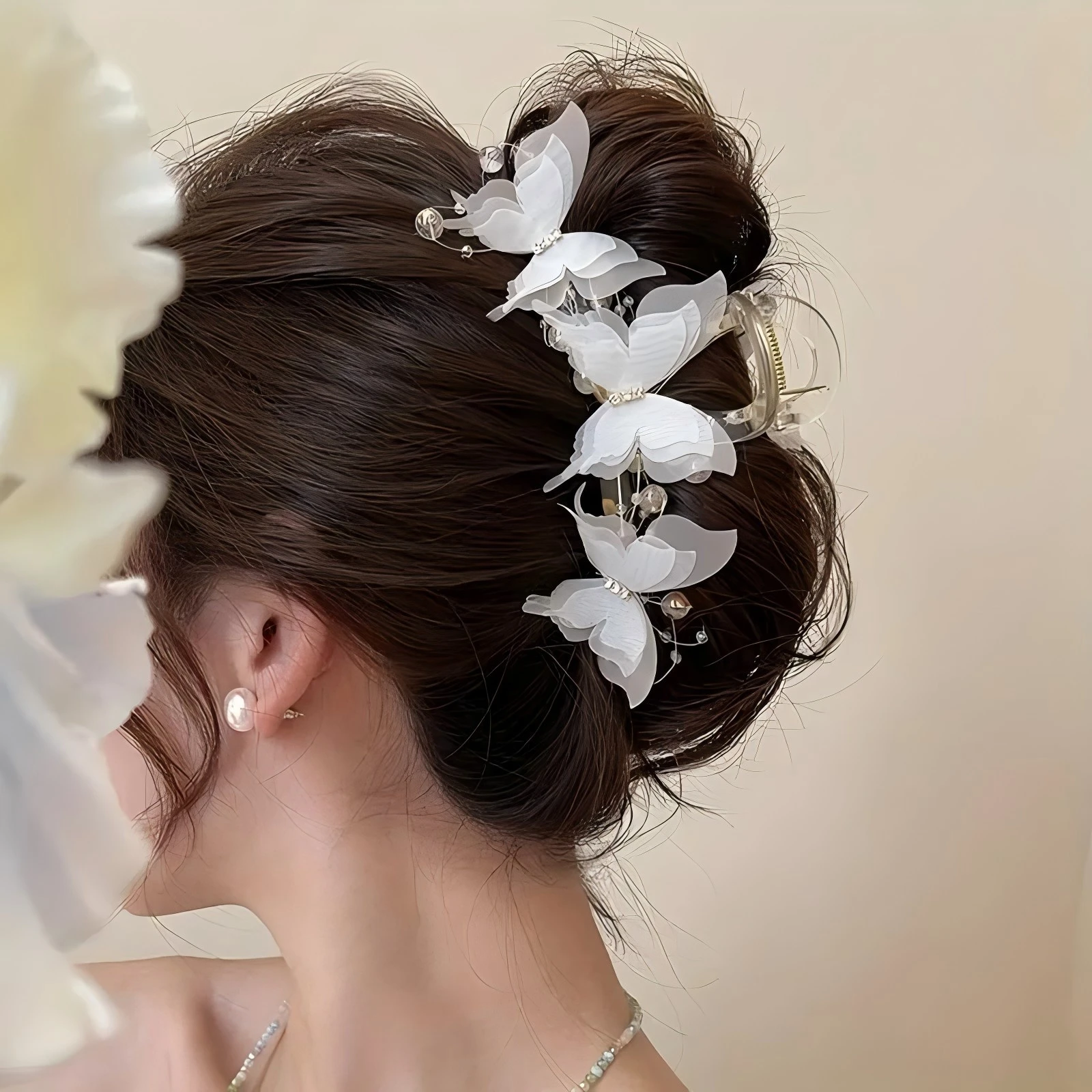 1-2pcs Large Butterfly Hair Claw Clip for Thick Hair Sweet Pink Hairpin for Women Perfect for Ponytails Stylish Hair Accessories image 3