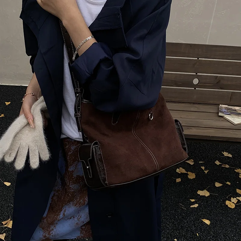 

2025 A/W Women's Bucket Bag, Genuine Leather Multi-way Shoulder Crossbody Tote, Vintage Chic Large Capacity Purse for Work