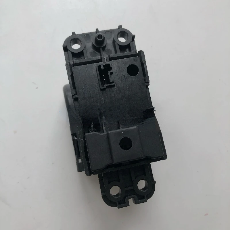 Applicable to Volvo FM Traction Truck Truck Parking Switch Electronic Handbrake Brake Handbrake Switch 22107830