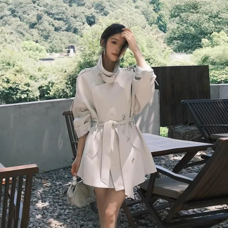 Stylish and Chic for Women Petite Suit Collar Jacket Spring and Autumn New Mid-length Student Commuter Style British Trench Coat