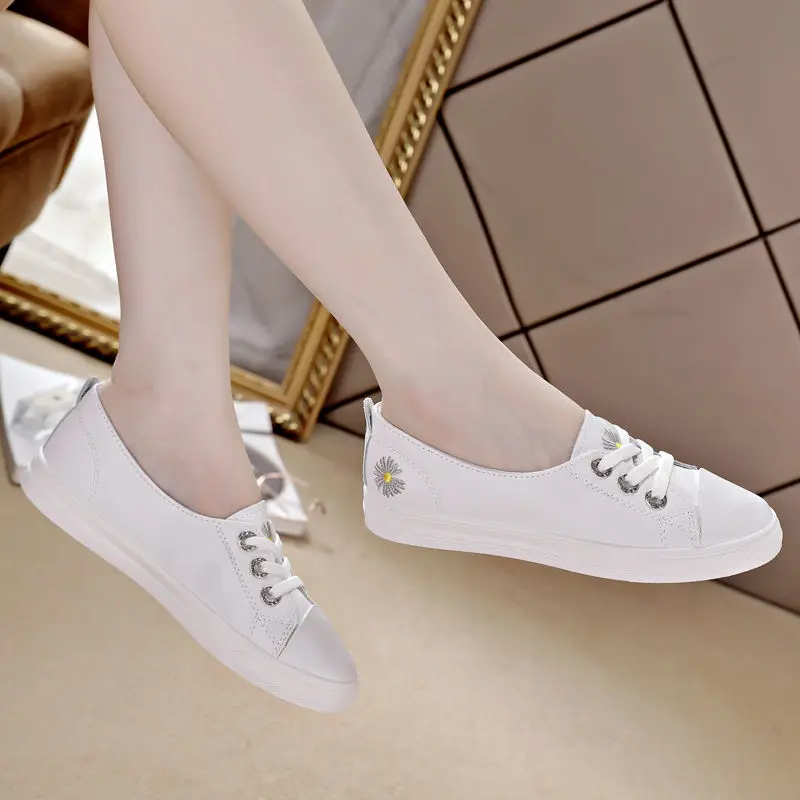 Comemore Comfortable Women\'s Casual Flat White Lace-up Shoes Summer Vulcanized Sneakers Ladies Light Soft Shallow Mouth Loafers