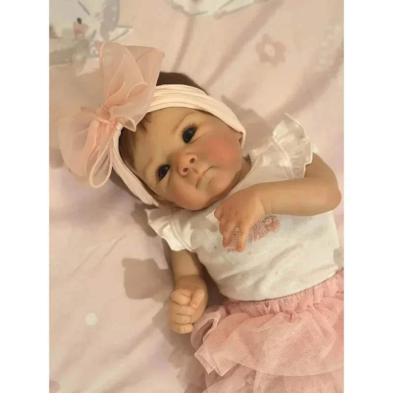 19inch Silicone Baby Doll Reborn Bettie Lifelike Newborn Baby Multi Layers Painting 3D Skin with Visible Veins Washable Bath Toy