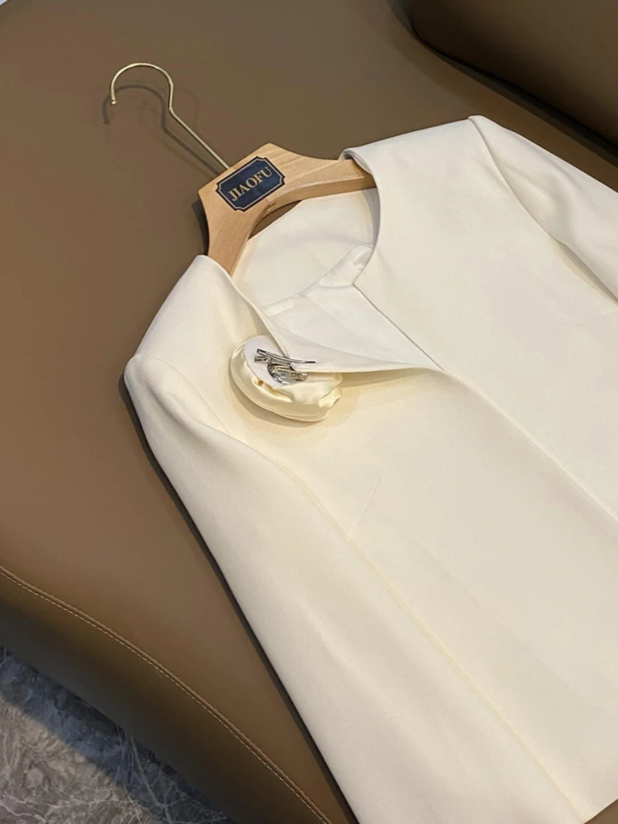 Pendeln Sle ort Dünne Damen Jaet Rose Dekoration Button up Top Layered Oberbekleidung Faionable Busin Lady Mantel