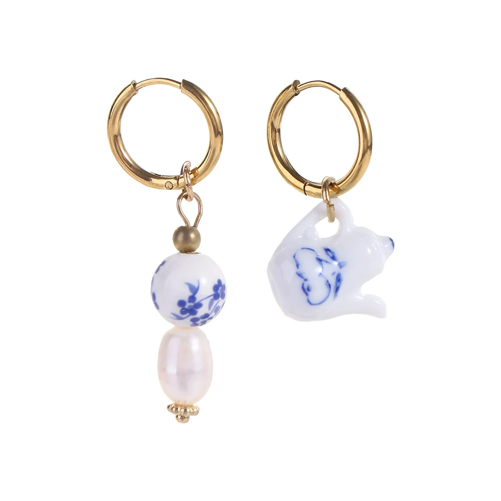

Blue and White Porcelain Glasses Fashion Design Love Heart Women Hoop Earrings Ear Buckle Korean Jewelry Accessories Alloy