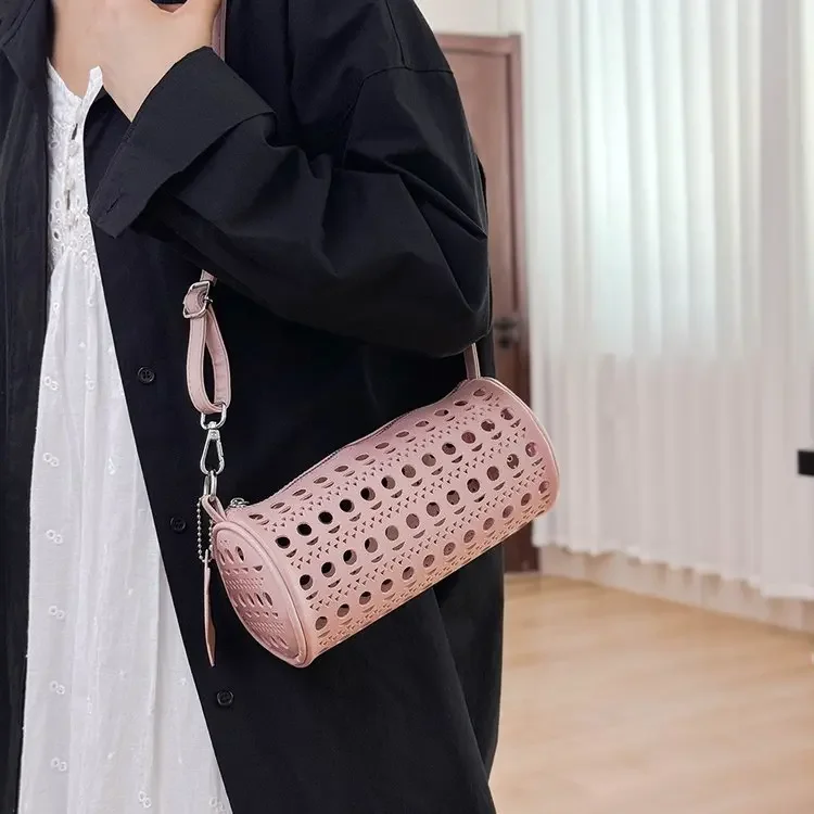 

2025 Autumn 450 New Zipper Average Size Shoulder Bag Boston Bag Fashion Versatile Handbag