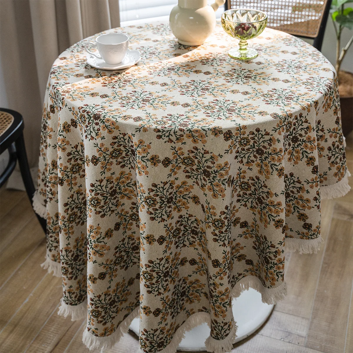 

American style jacquard flower round thick tablecloth for dining room decor