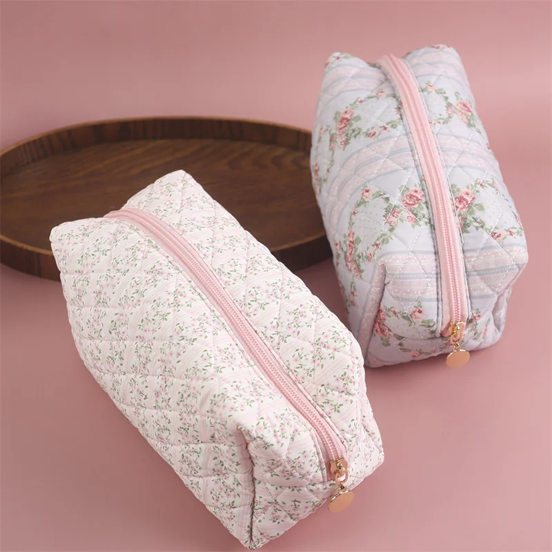 

Storage Organizer Floral Puffy Quilted Makeups Bags Flower Printed Cosmetic Pouch Large Travel Cosmetics Bag Makeup Accessory