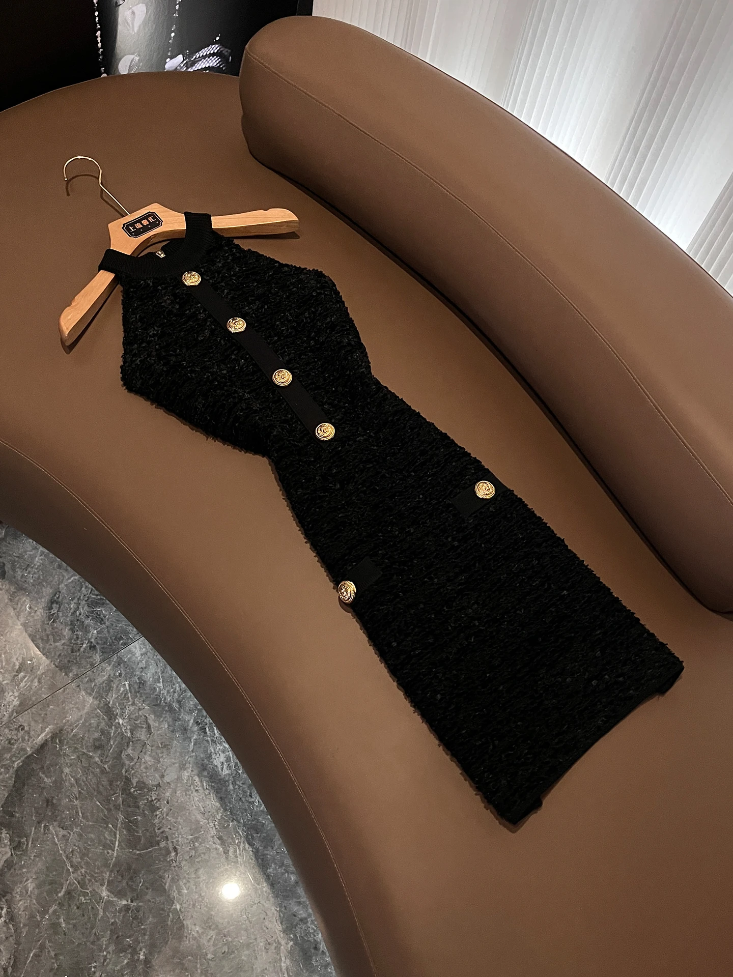 

Весна 2026: Новинка! Вязаный облегающий жилет Svel Vest Dr Elely для женщин, модный, из полиэстера, мягкий, средней эластичности.