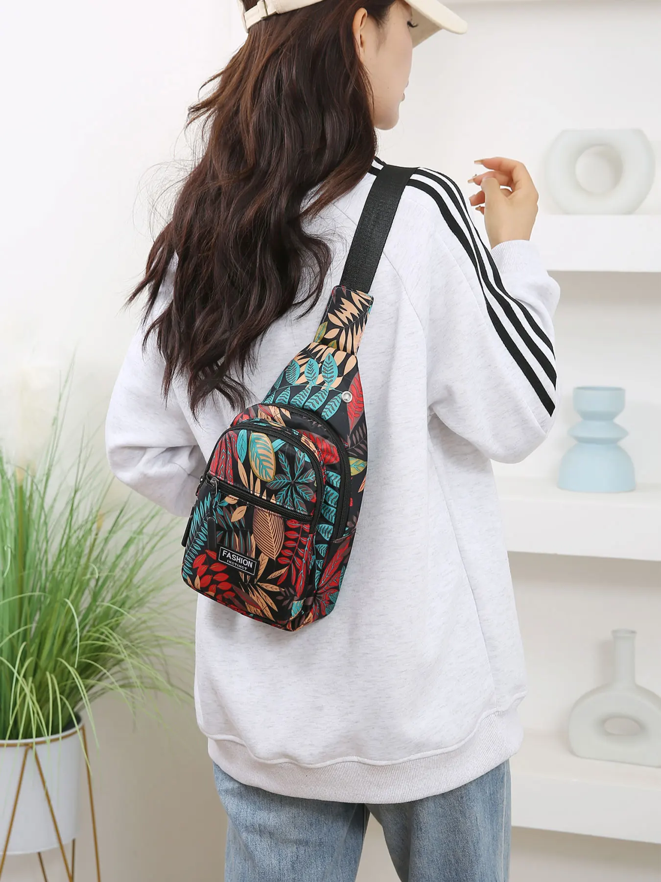 Breast Bag, Trendy And Versatile For Women, Large Capacity Single Shoulder Crossbody Bag, Outdoor Leisure And Simple Backpack Br