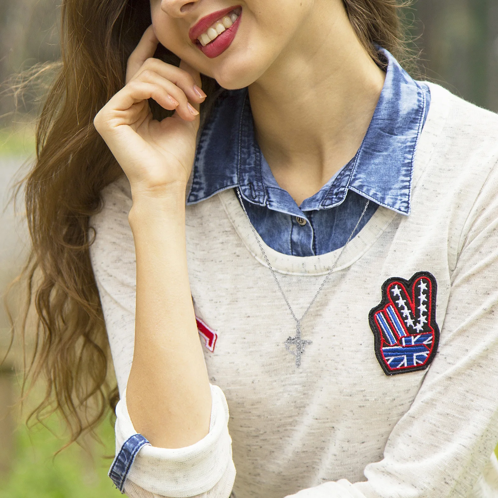 

Rhinestone Crown for Women Elegant Rotating Pendant Necklace Everyday Special Occasion Fashion Jewelry