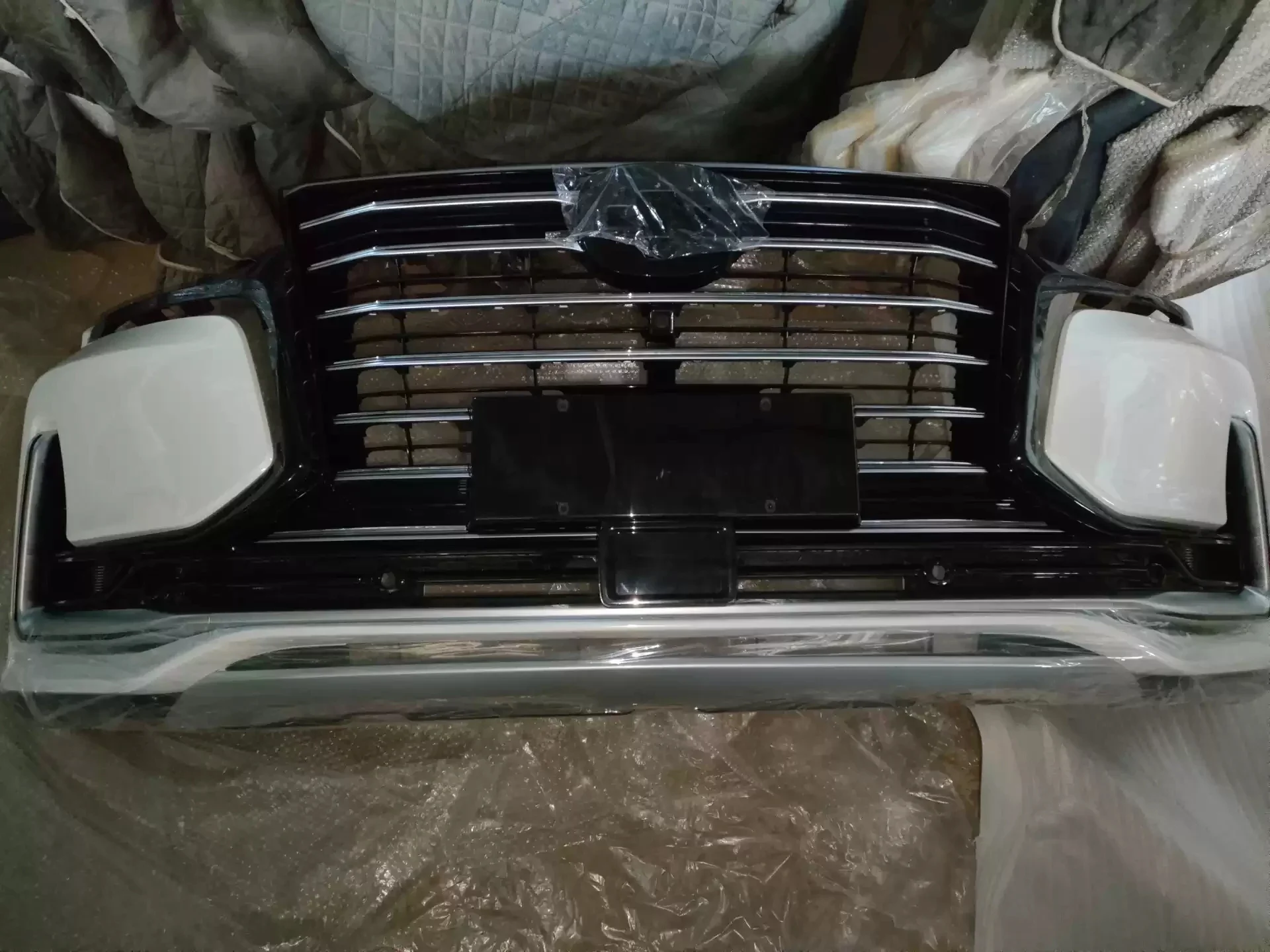

Front bumper grill Grille mask for Changan CS95 Car accessories