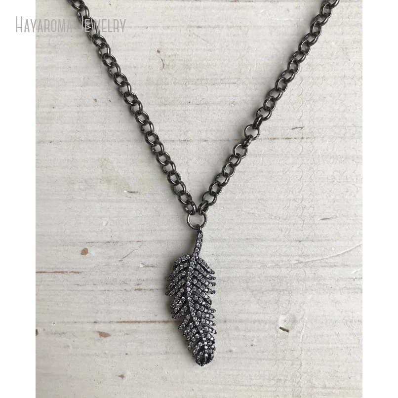 

10Pcs Gunmetal Pave Crystal Feather Pendant On Gunmetal Chain Necklace