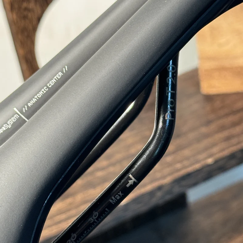 Prologo Dimension NDR 245x143mm Kurzer MTB-Sattel, NDR Schaumstoff Komfortabler XC Mountainbike-Sitz, 143mm Breite Weicher Schaumstoff Stahlschiene – Detail 6
